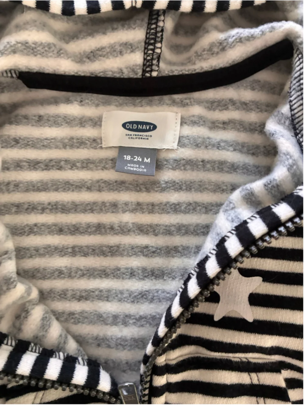 Baby Old Navy Striped Full-Zip Hoodie with Stars, 18-24 Months, Black/White